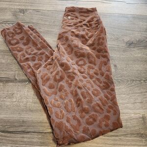 Balance Athletica Mocha Velvet Leopard Print High Waisted Legging Sz Small